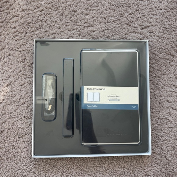 Custom Moleskine Pen + Ellipse Notebook - Picture 4 of 4